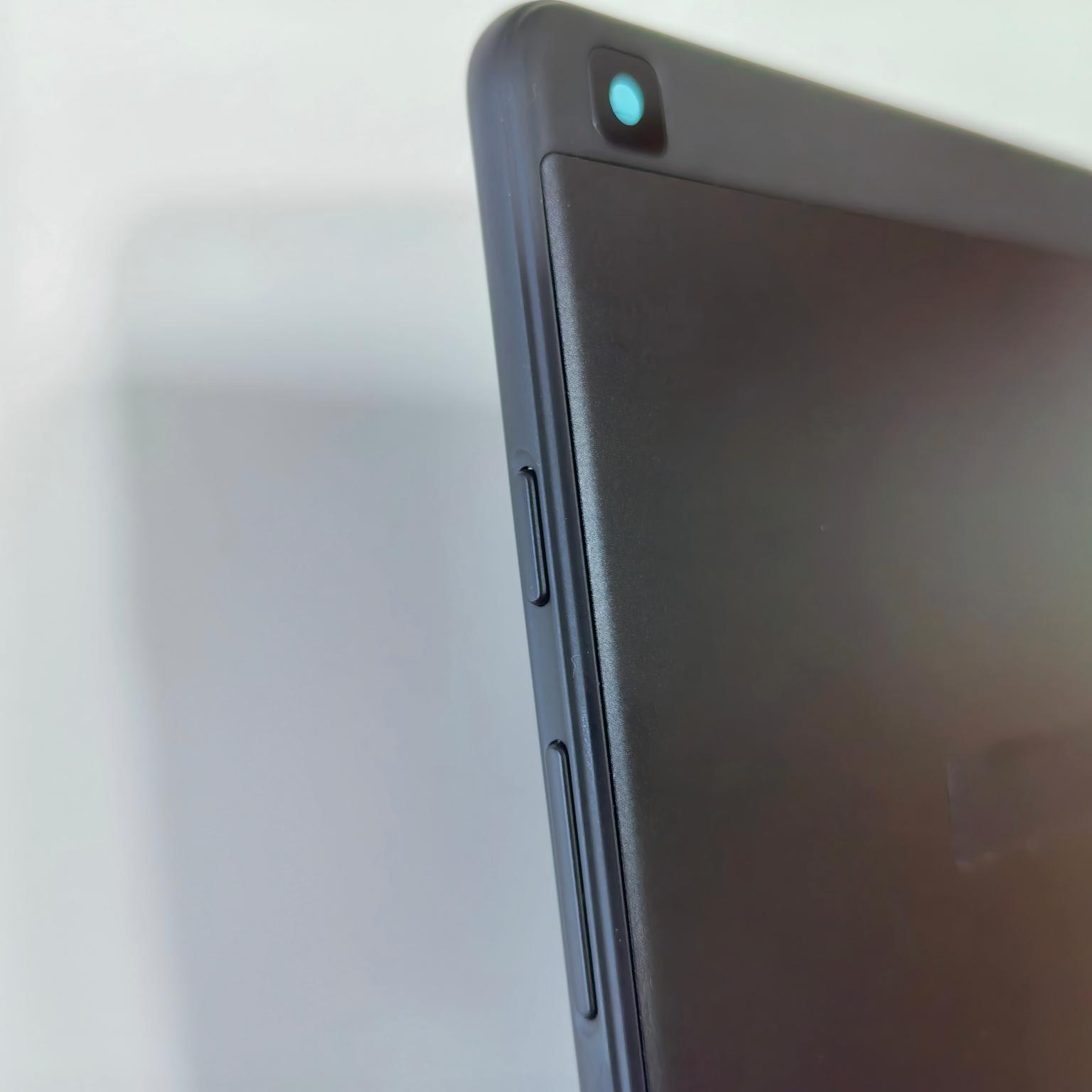 Gehäuse-Rückseite für Samsung  – Samsung Tablet With Accessories Bewertung und Preis